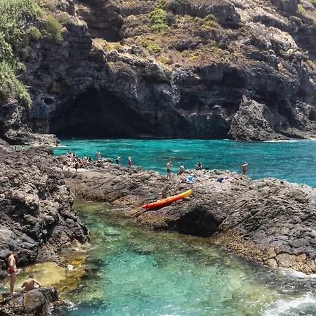 Eden Luxury Heated-pool El *